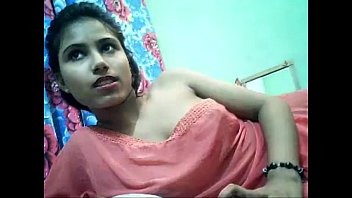 Indian hoty on cam for sexycam4u.com