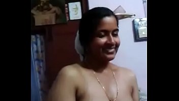 VID-20151218-PV0001-Kerala Thiruvananthapuram (IK) Malayalam 42 yrs old married beautiful, hot and sexy housewife aunty bathing with her 46 yrs old married husband sex porn video