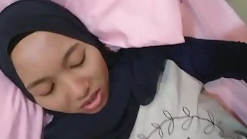 BOKEP HIJAB MAHASISWI SANGE full : 