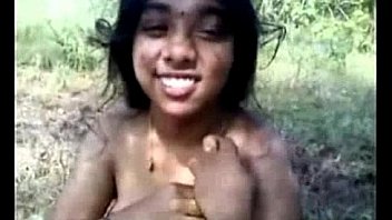 Telugu Teen Pooja showing her Boobs and Big Nipples Outdoor