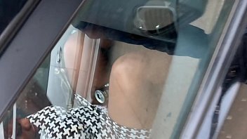 whore from Talatona logistics show panties while leaving the car to get fucked