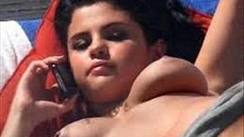 Selena Gomez Nude Desnuda Video porno Mira completo 